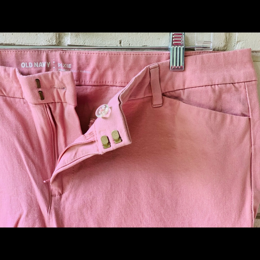 Old Navy Pixie Mid-Rise Pants for Women (Pink Paradigm)
